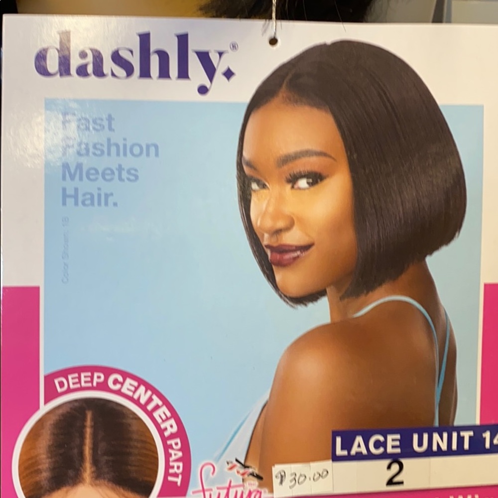 Brand new wig!! With baby hair